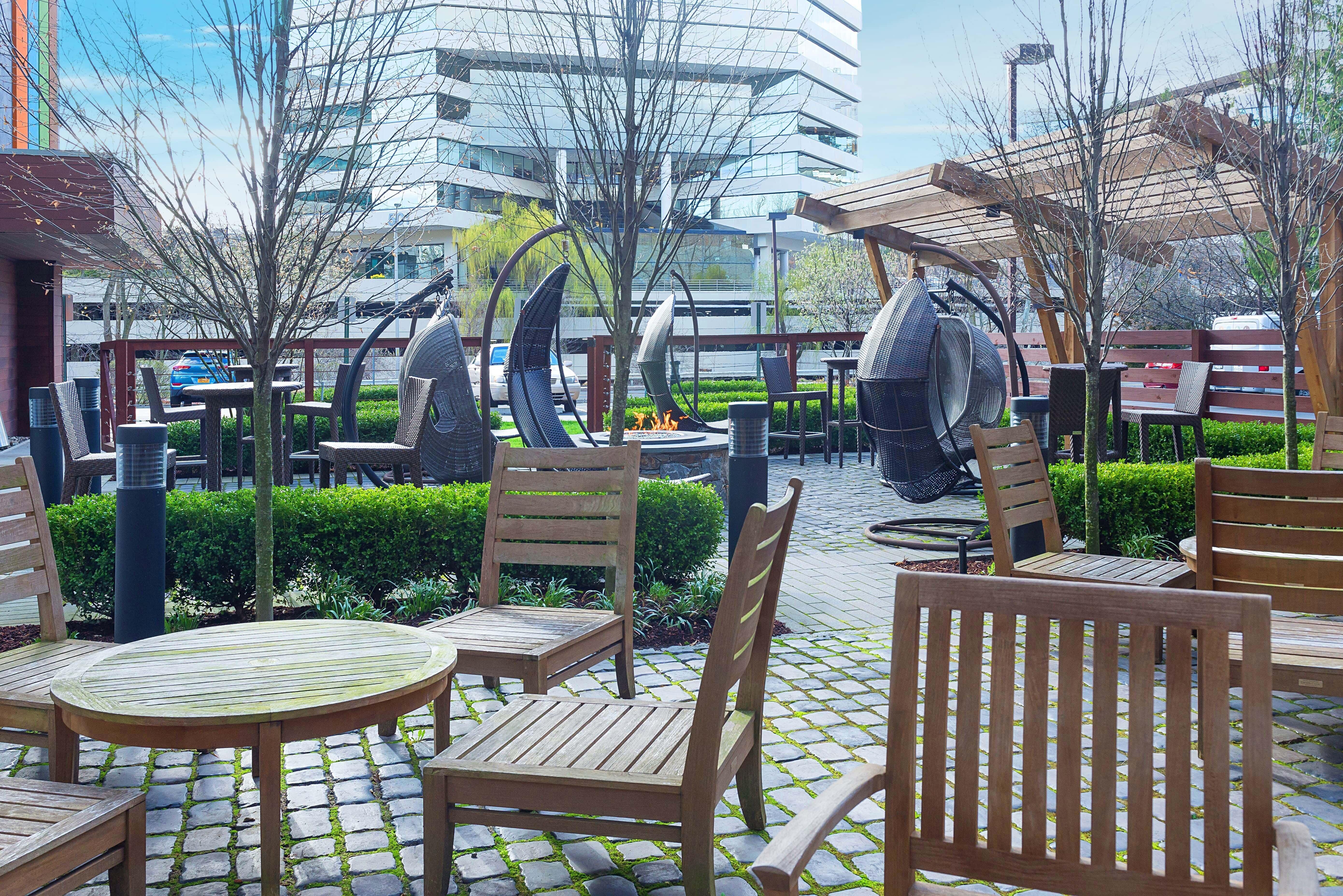 Even Hotel Norwalk By Ihg Exteriör bild