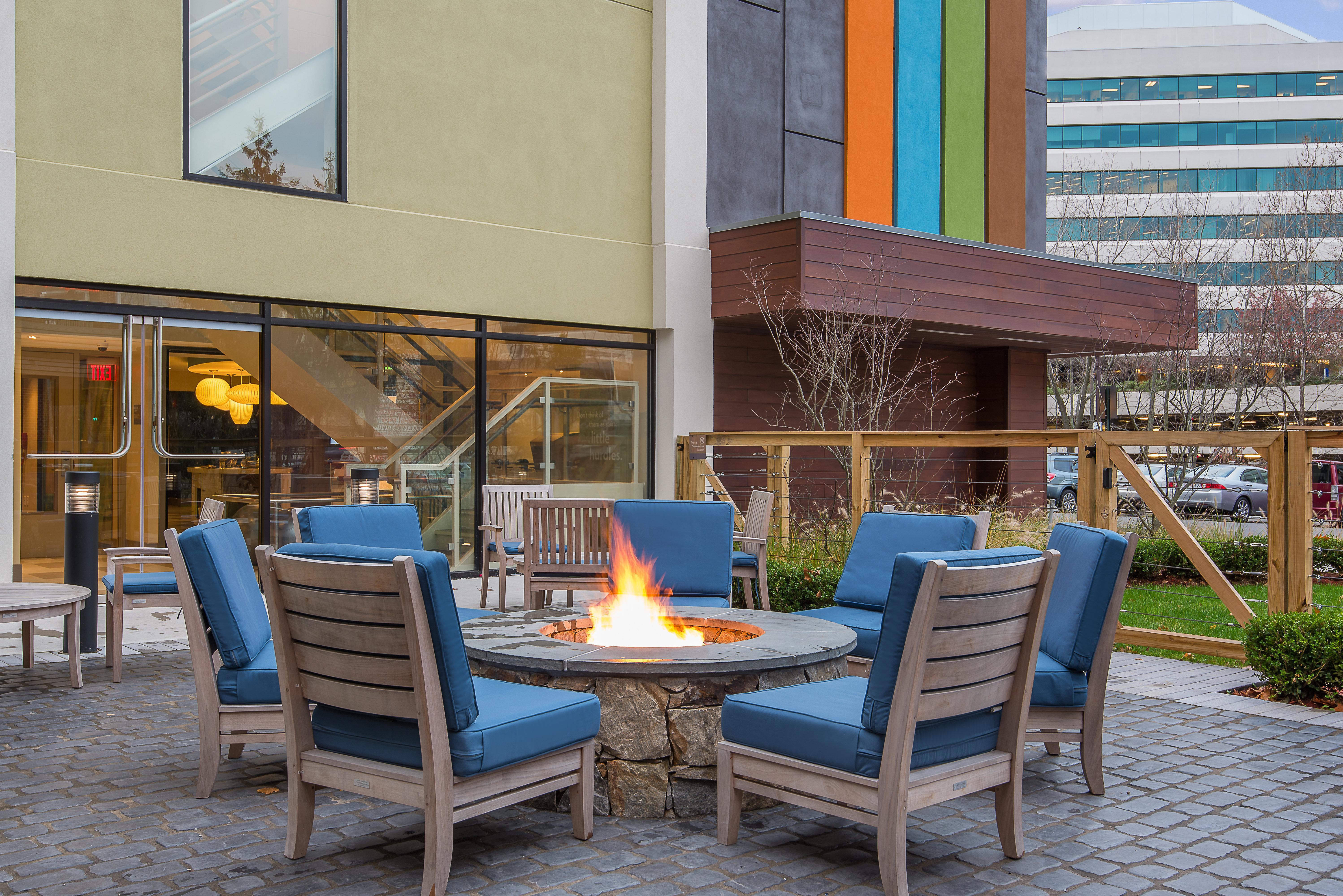 Even Hotel Norwalk By Ihg Exteriör bild